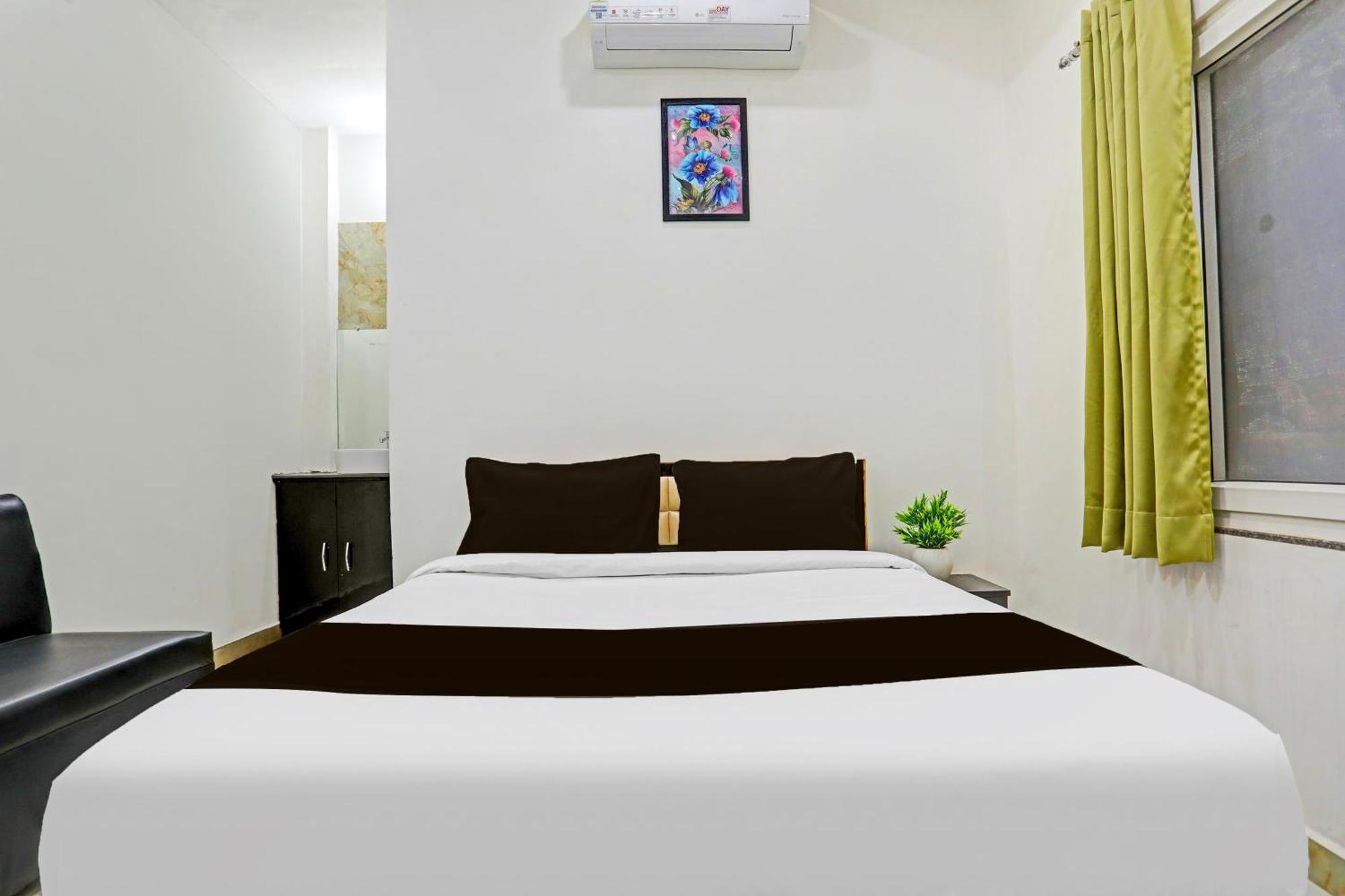 Hotel O The Maruti Paying Guest House Bénarès Extérieur photo