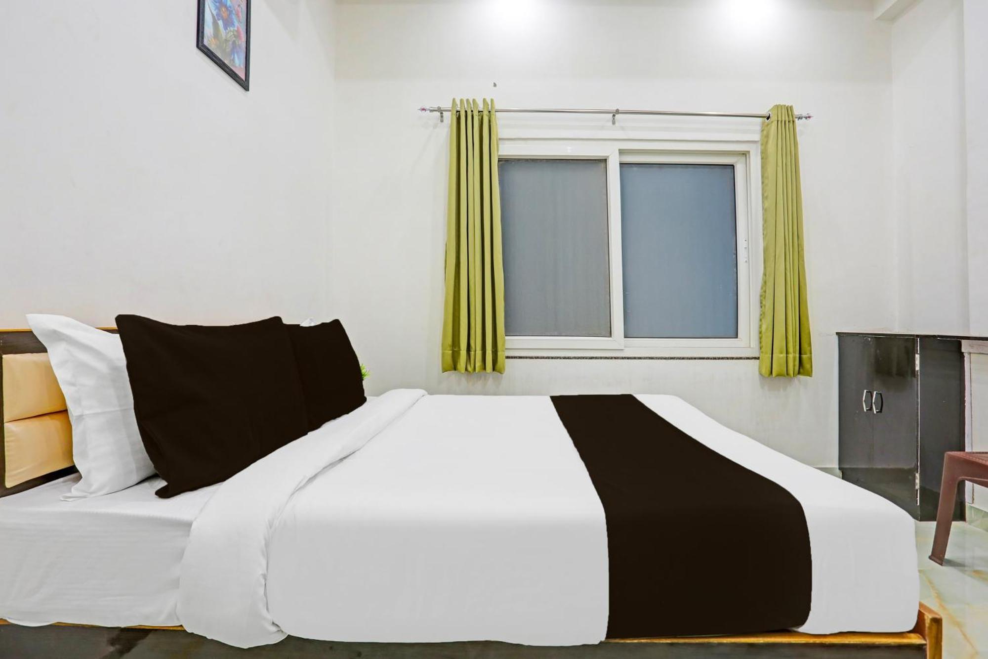 Hotel O The Maruti Paying Guest House Bénarès Extérieur photo