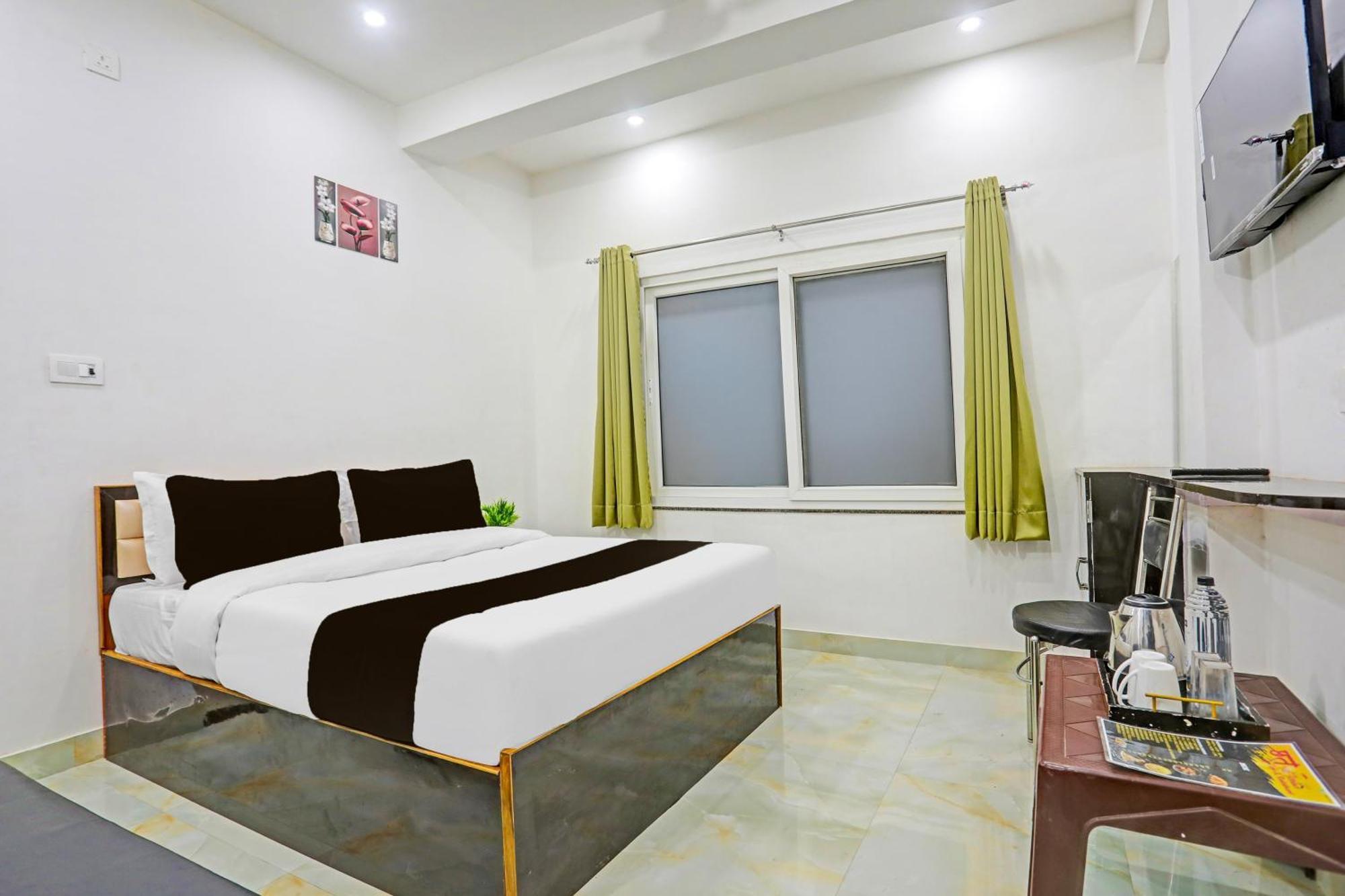 Hotel O The Maruti Paying Guest House Bénarès Extérieur photo