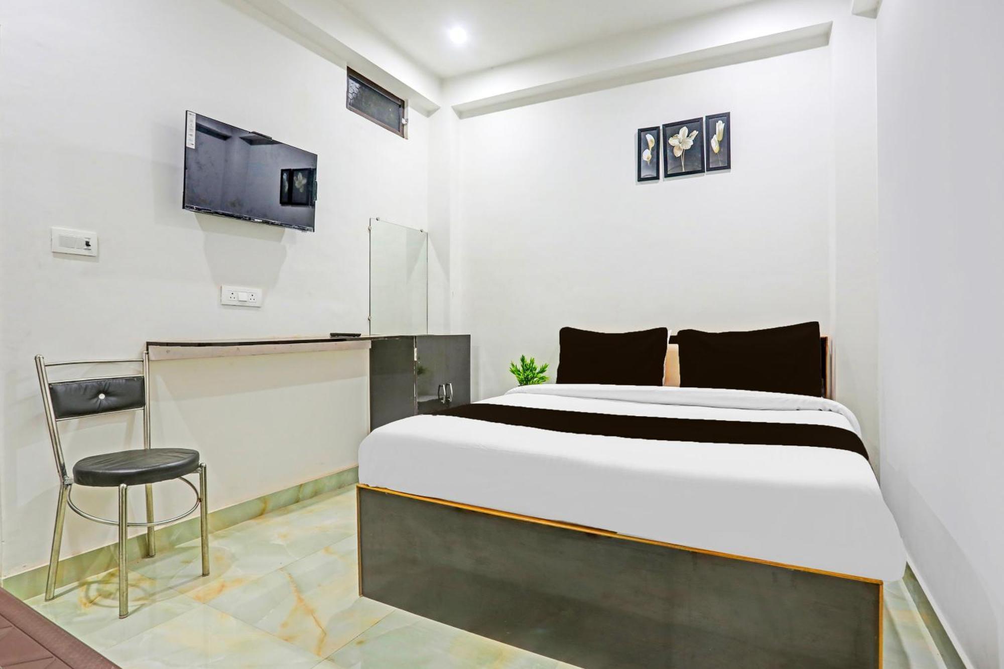 Hotel O The Maruti Paying Guest House Bénarès Extérieur photo